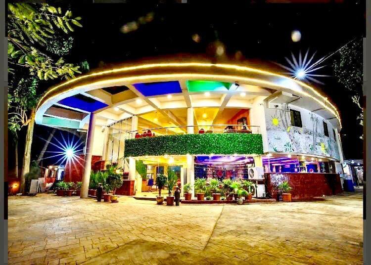 The Center Court Resort & Spa Varca Esterno foto