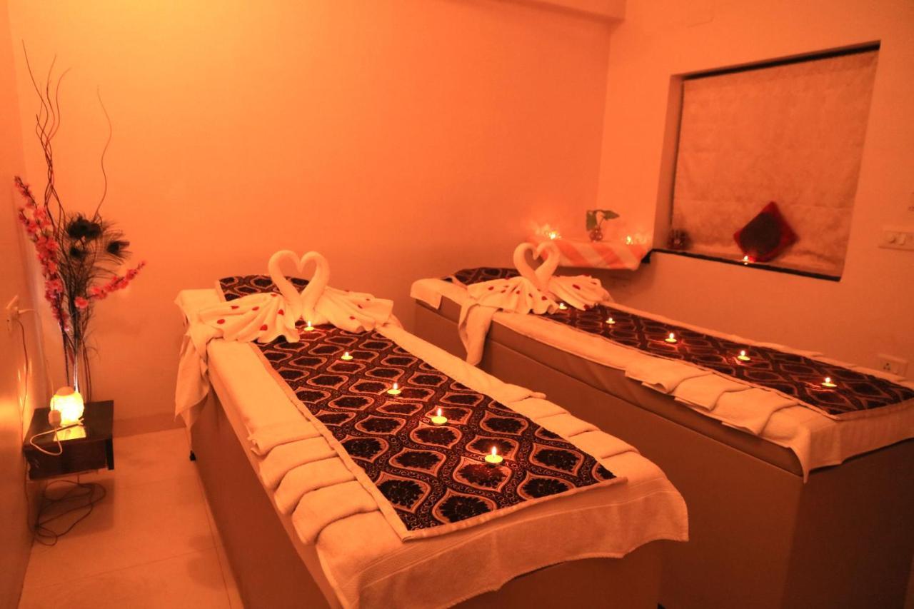 The Center Court Resort & Spa Varca Esterno foto
